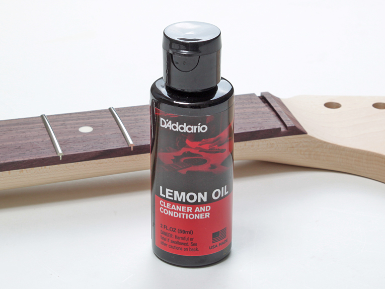 IC  D'Addario Planet Waves Lemon Oil 